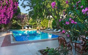 Club Antiphellos Otel 2*